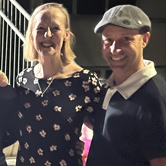 Meet your Posher, Lisa - Picture 1 of 1